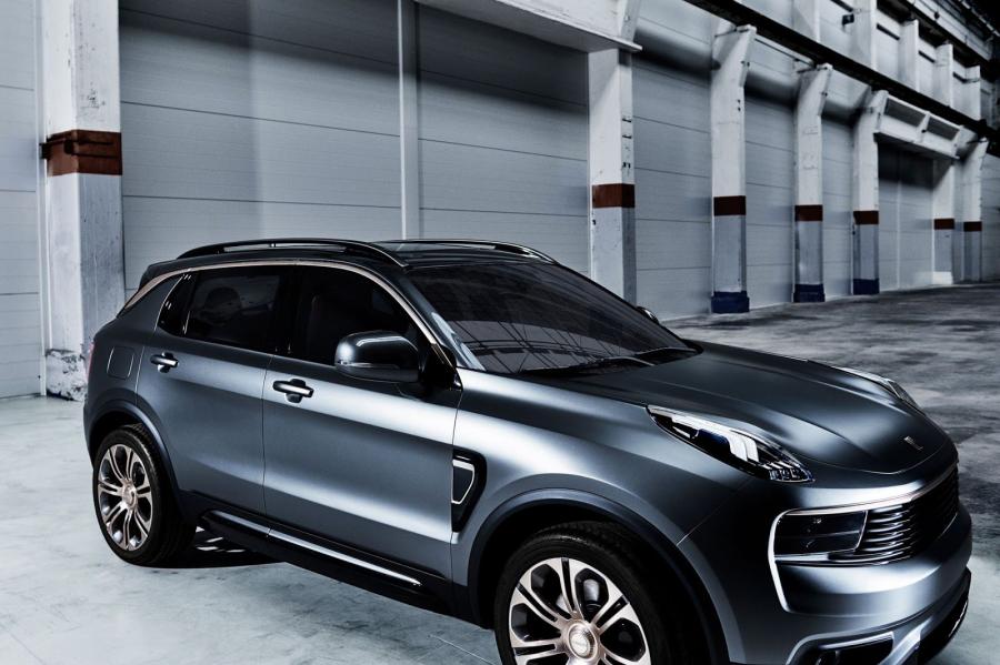  LYNK&Co 01 City (CX11) 2016 года  (фото 2 из 17)